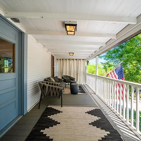 Katarina Haus - Hot Tub & Fire Pit Villa Fredericksburg Exterior photo