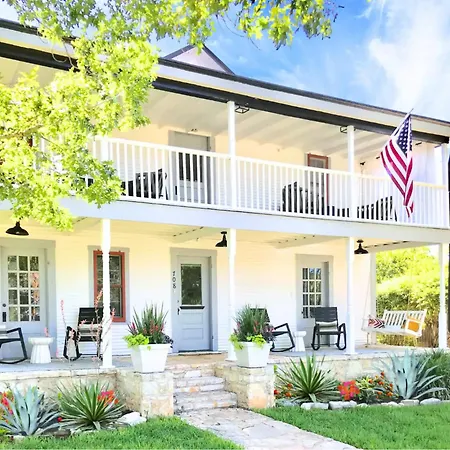 Katarina Haus - Hot Tub & Fire Pit Villa Fredericksburg Exterior photo