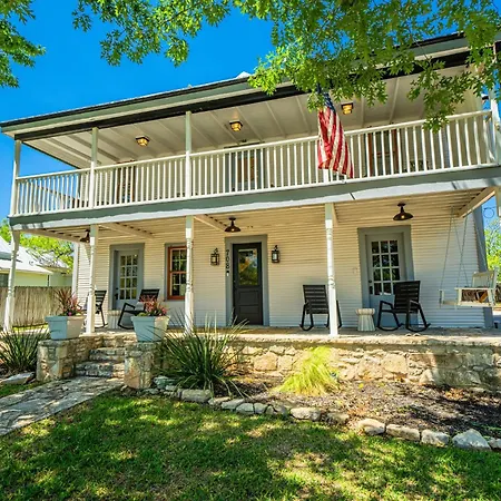 Katarina Haus - Hot Tub & Fire Pit Villa Fredericksburg Exterior photo