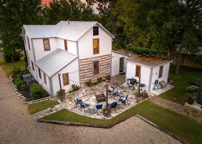 Katarina Haus - Hot Tub & Fire Pit
